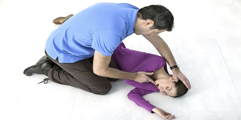 &iquest;Sabes c&oacute;mo ayudar a alguien que est&aacute; sufriendo un ataque epil&eacute;ptico?