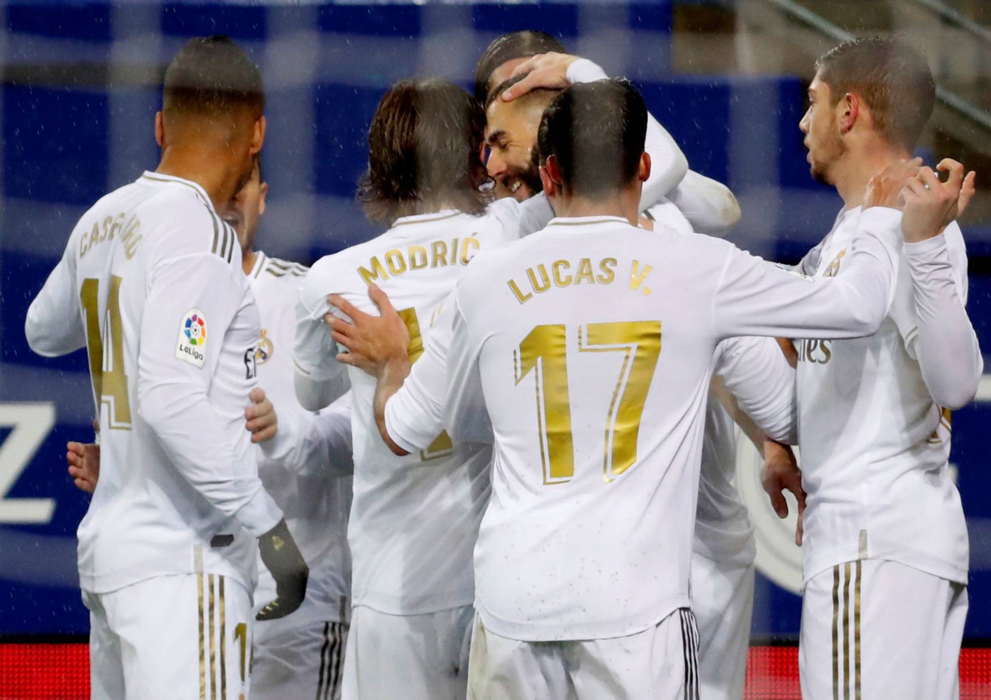 El Real Madrid pega un baño bajo la lluvia al Eibar y se pone primero ...