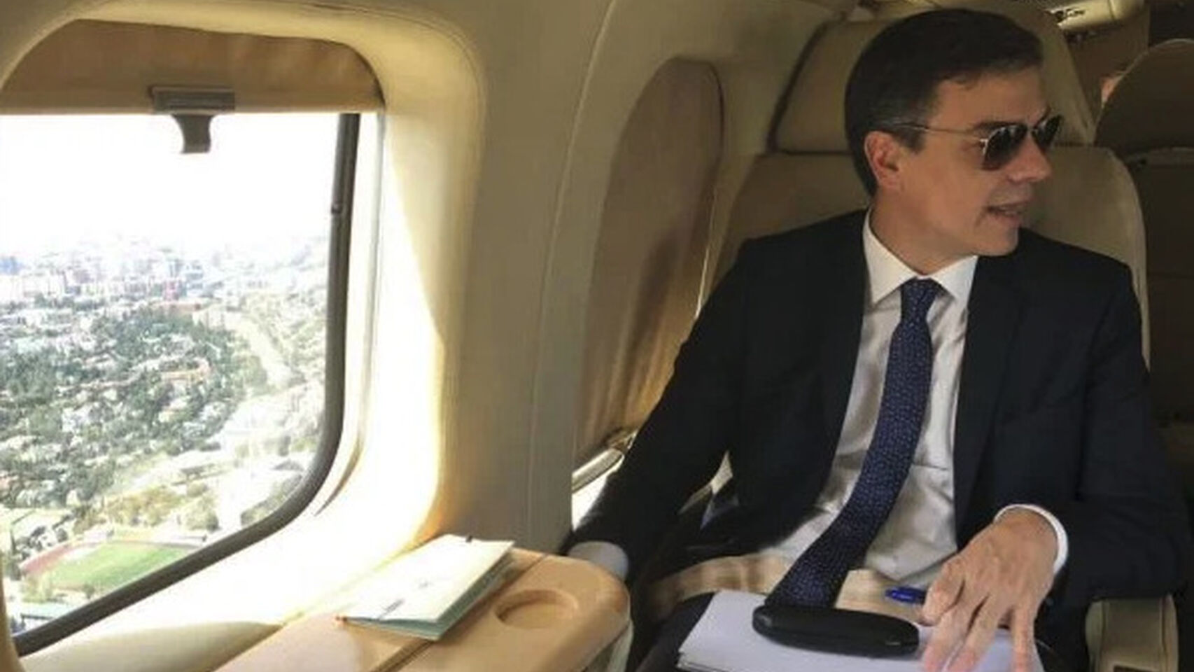 'Despilfarros gourmet S&aacute;nchez': El presidente gasta en los snacks del Falcon lo mismo que le cuestan 6.000 men&uacute;s para los trabajadores de La Moncloa