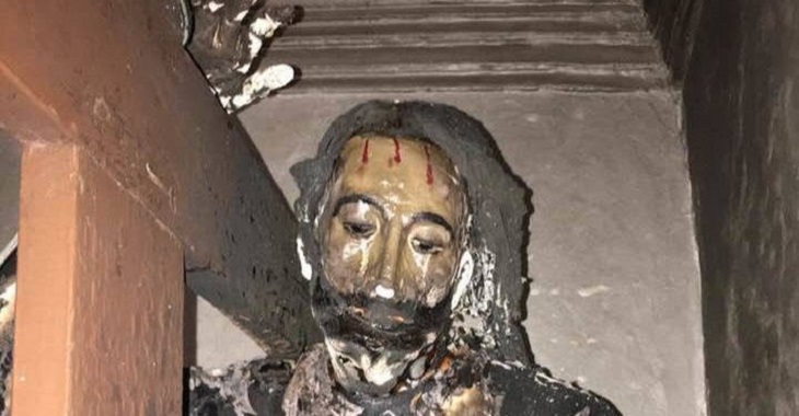 Comienzan los ataques de la izquierda radical contra la Iglesia: profanan la ermita del Santo Sepulcro en Tauste