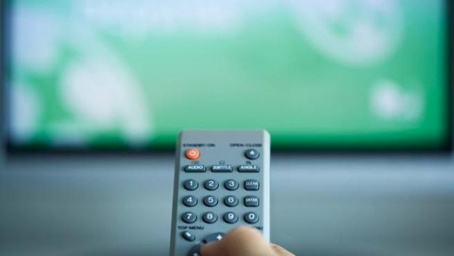 C&oacute;mo debes resintonizar tu televisi&oacute;n con el nuevo cambio de frecuencias de la TDT