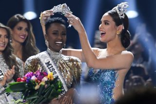 Miss Universo 2019 : La sudafricana Zozibini Tunzi