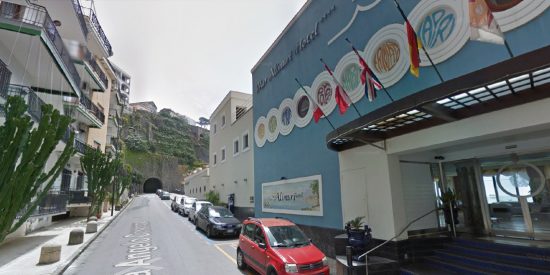 Mujer viaja a Italia para superar la muerte de su marido y es drogada y violada por cinco empleados del hotel
