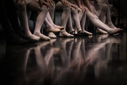 Varios maestros de la academia de ballet de la &Oacute;pera de Viena humillaron y golpearon a alumnos menores y les aconsejaron fumar