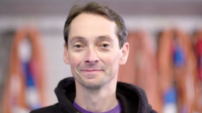 Este es el hombre que logró recuperarse de esclerosis múltiple, una enfermedad incurable, con un tratamiento experimental con células madre