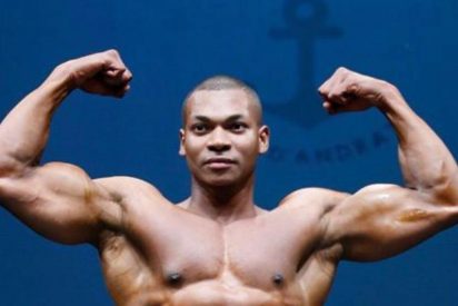 Este es Nelson, el culturista cobarde que apale&oacute; a un anciano por llamarle la atenci&oacute;n por destrozar mobiliario urbano