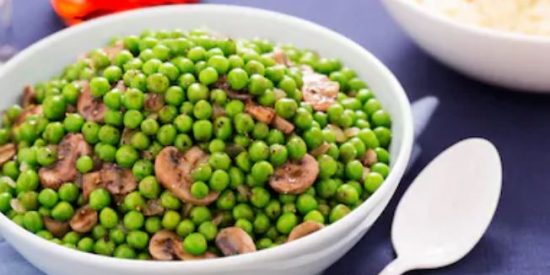 Guisantes con champiñones