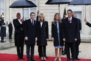 Moncloa vet&oacute; a la Reina Letizia en el viaje a Par&iacute;s para que no eclipsara a Bego&ntilde;a G&oacute;mez