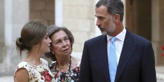 Casa Real ardiendo: Gritos en público del Rey Felipe y la Reina Sofía a Doña Letizia por su comportamiento