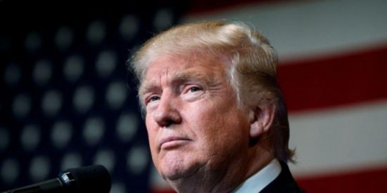 Trump muy cabreado con Fox News por sus planes de entrevistar al "totalmente desacreditado" ex jefe del FBI