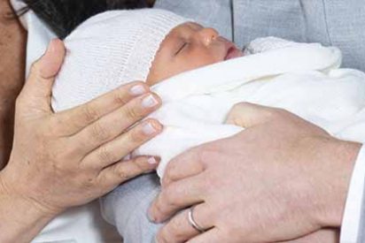 Esc&aacute;ndalo en Reino Unido: el secreto que esconde la manta del beb&eacute; de Meghan Markle y el pr&iacute;ncipe Harry