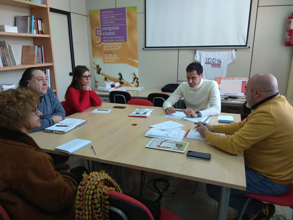 Los Educadores y Educadoras Sociales, se ponen en pie. El CESCLM, exigen sus competencias.