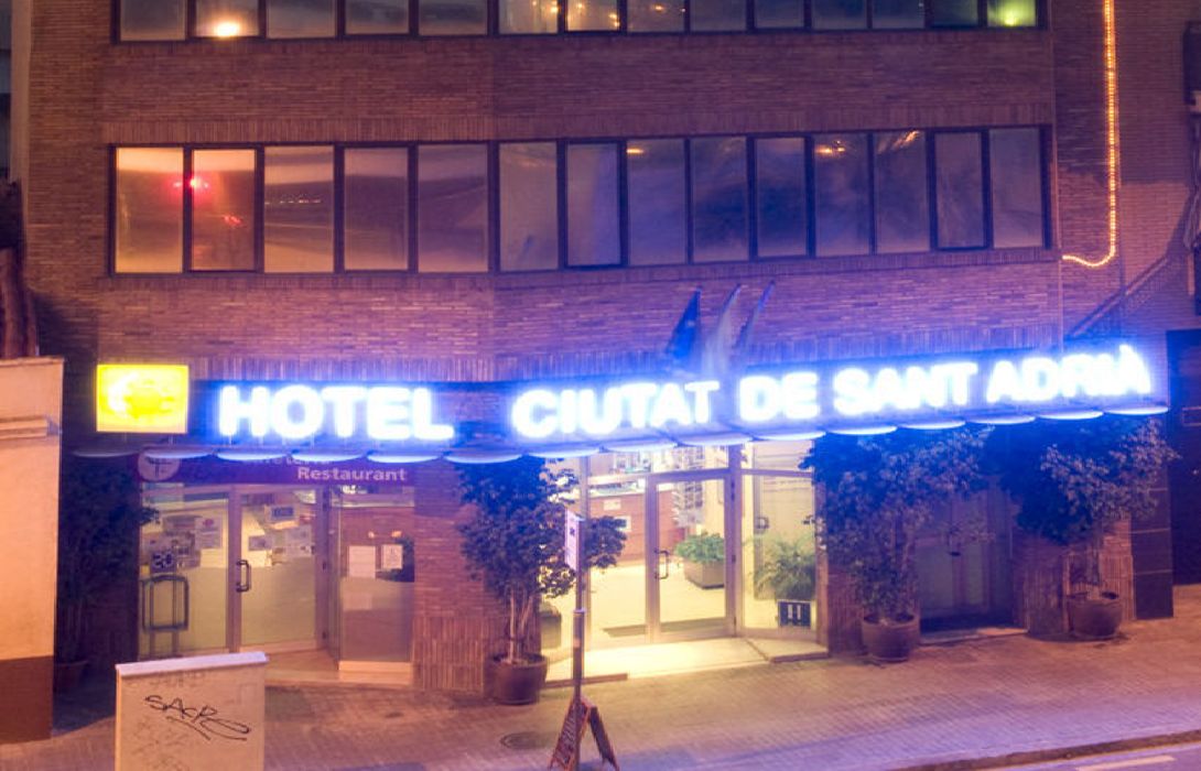 Catalu&ntilde;a: encuentran muerta a una mujer dentro de un hotel y detienen a su acompa&ntilde;ante