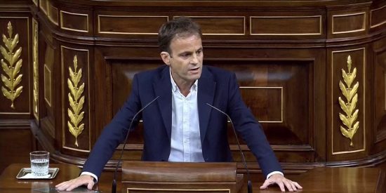Jaume Asens pide "dejar atr&aacute;s la Espa&ntilde;a vieja, carcomida y hueca del cardenal Ca&ntilde;izares"