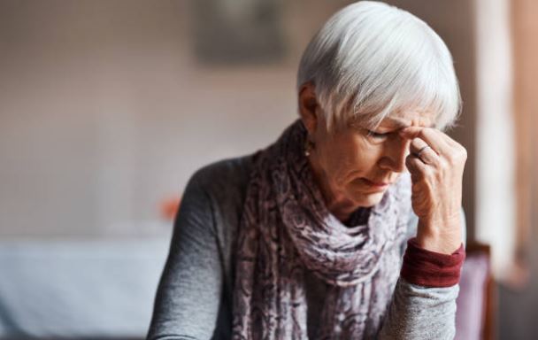 Causas de las bolsas en los ojos envejecimiento