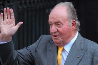 Pedro S&aacute;nchez usa las &lsquo;cloacas&rsquo; para endosarle al Rey Juan Carlos una grave l&iacute;o de faldas y corrupci&oacute;n