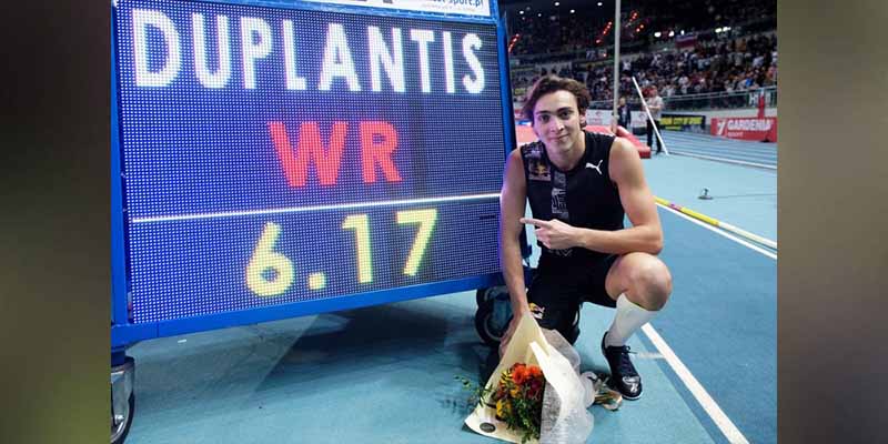 Armand Duplantis se convierte en leyenda de la pértiga con apenas 20 años
