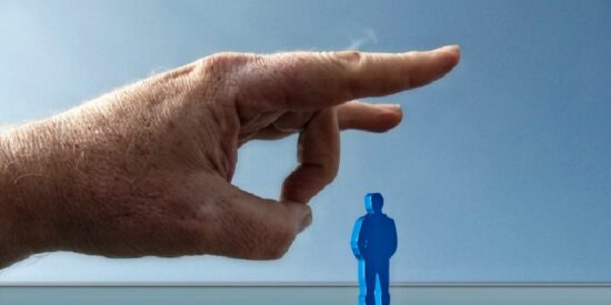 El Gobierno Sánchez y la trampa de los fijos discontinuos: 830.000 empleos 'fantasma' distorsionan el paro real en España