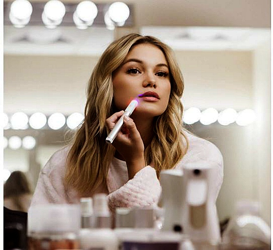  la terapia de luz azul para el acné en casa