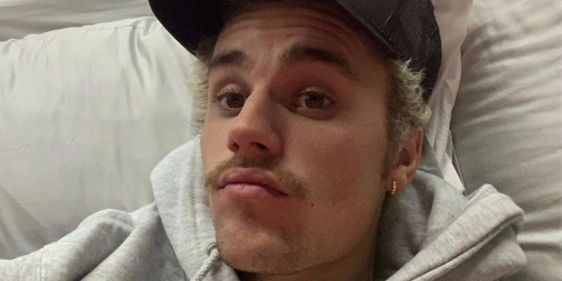 Monumental pillada de Justin Bieber a una fan desnuda en directo