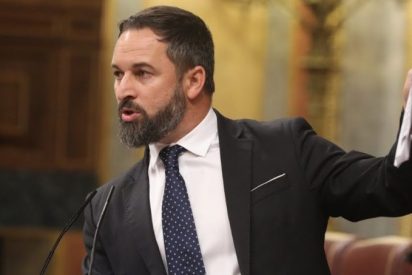Soberbio repaso en dos minutazos de Abascal a 'cum fraude' S&aacute;nchez al que desmonta todos sus bulos con el coronavirus