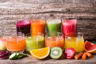 Zumo de frutas y vegetales: una potente receta para subir las defensas
