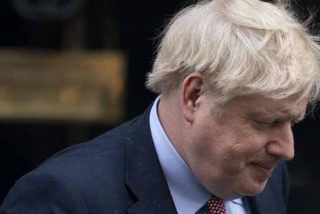La &lsquo;resaca&rsquo; pol&iacute;tica de Boris Johnson: Pide disculpas por realizar una fiesta en plena pandemia