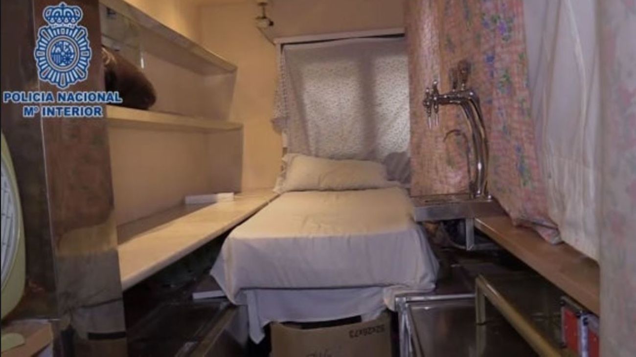 La Polic&iacute;a Nacional libera a 20 personas confinadas en condiciones infrahumanas en un restaurante de Madrid