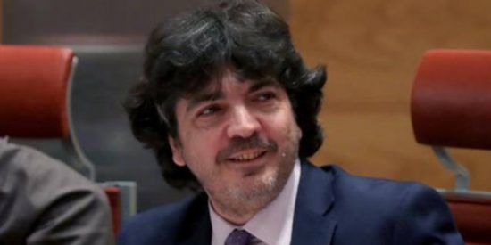 Entrevista al diputado Mario Garcés (PP): "Si Sánchez sigue pudriendo las instituciones esto acabará en un régimen con tics totalitarios"