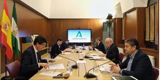 Andaluc&iacute;a espera que el Gobierno acepte su plan de desconfinamiento
