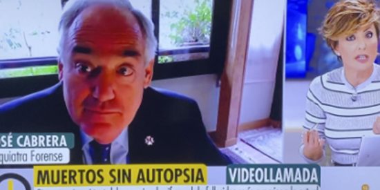 Un psiquiatra forense 'explota' contra el Gobierno por impedir las autopsias clínicas: ¡No sabemos de qué estamos muriendo!