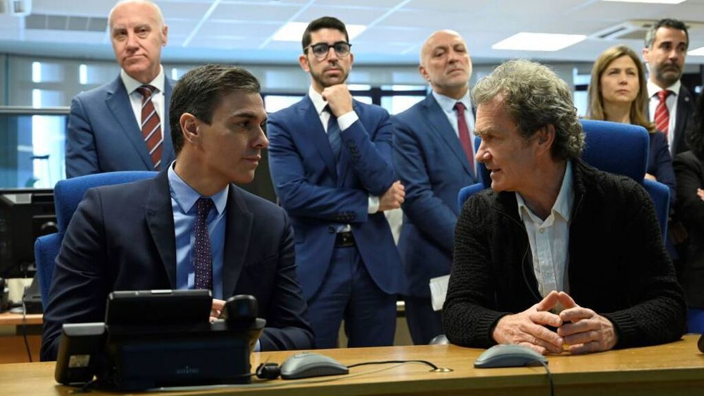 S&aacute;nchez paga un sueldo millonario &lsquo;por productividad&rsquo; a Fernando Sim&oacute;n en plena crisis del Covid-19