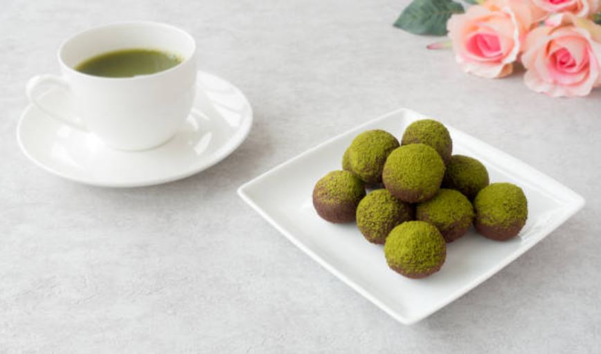 Trufas de t&eacute; verde
