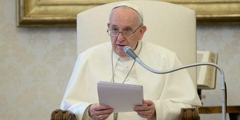 El Papa recuerda el trabajo de los periodistas en medio de la pandemia: "Arriesgan mucho"