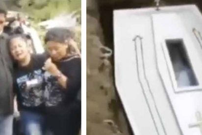 El movimiento de un cadáver en el ataúd provoca espanto por los rumores de los 'enterrados vivos'