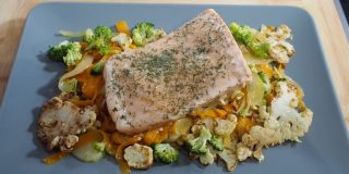 Salmón al horno en papillote: la receta, paso a paso