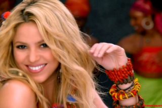 Shakira alza la voz por los inmigrantes: m&aacute;s que un premio, un grito de justicia