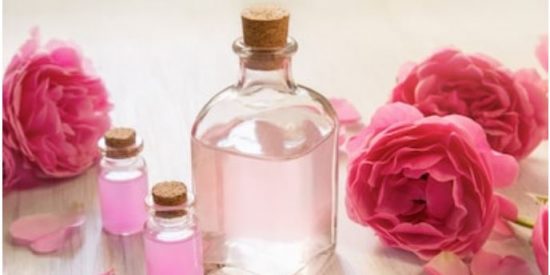 Agua de rosas