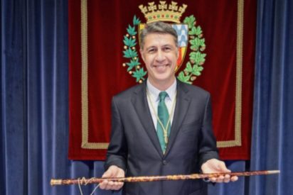 Entrevista a Xavier Garc&iacute;a Albiol (PP): "Es incomprensible que el PSC intente pactar con los mismos que destrozan sus sedes"