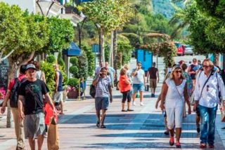 Turismo espera que España recupere 42 millones de turistas, más de la mitad que en 2019