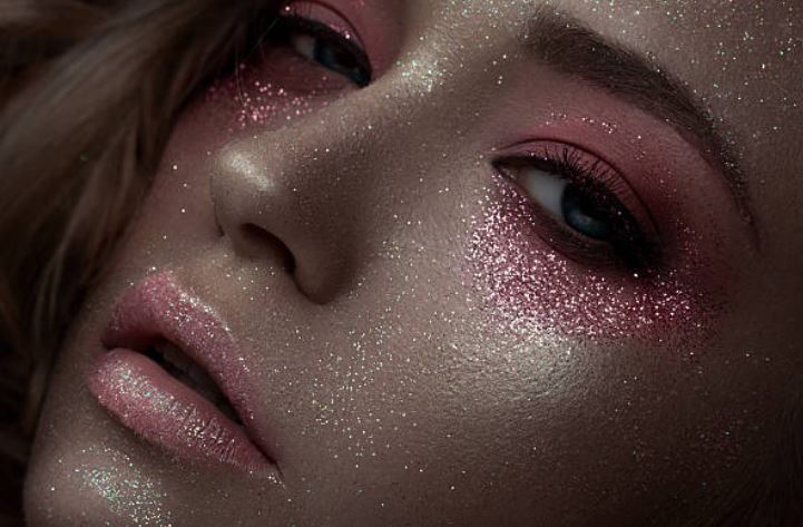 Diferencia entre shimmer y glitter 