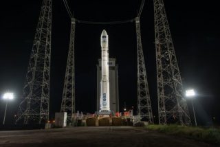 El cohete &lsquo;Vega&rsquo; permanece en tierra: aplazan el lanzamiento que pondr&aacute; en &oacute;rbita un microsat&eacute;lite espa&ntilde;ol