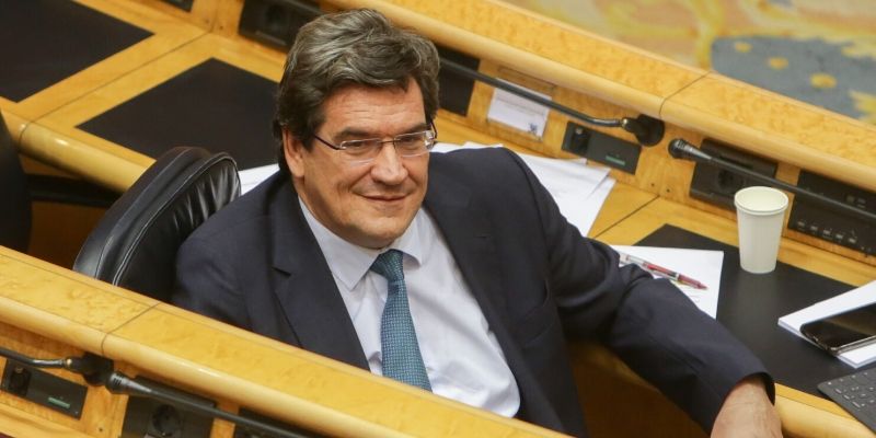 ¿Alguien puede creerse lo que dice el ministro de Seguridad Social sobre el futuro de las pensiones?