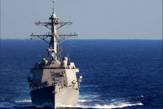 Un destructor de EEUU navega en las aguas del Caribe 'expropiadas' por el r&eacute;gimen de Maduro