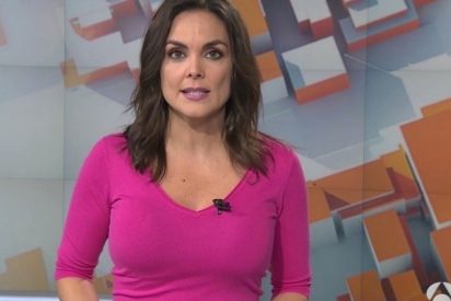 &lsquo;El Pa&iacute;s&rsquo; saca del armario a M&oacute;nica Carrillo relacion&aacute;ndola con otra famosa presentadora de Antena 3