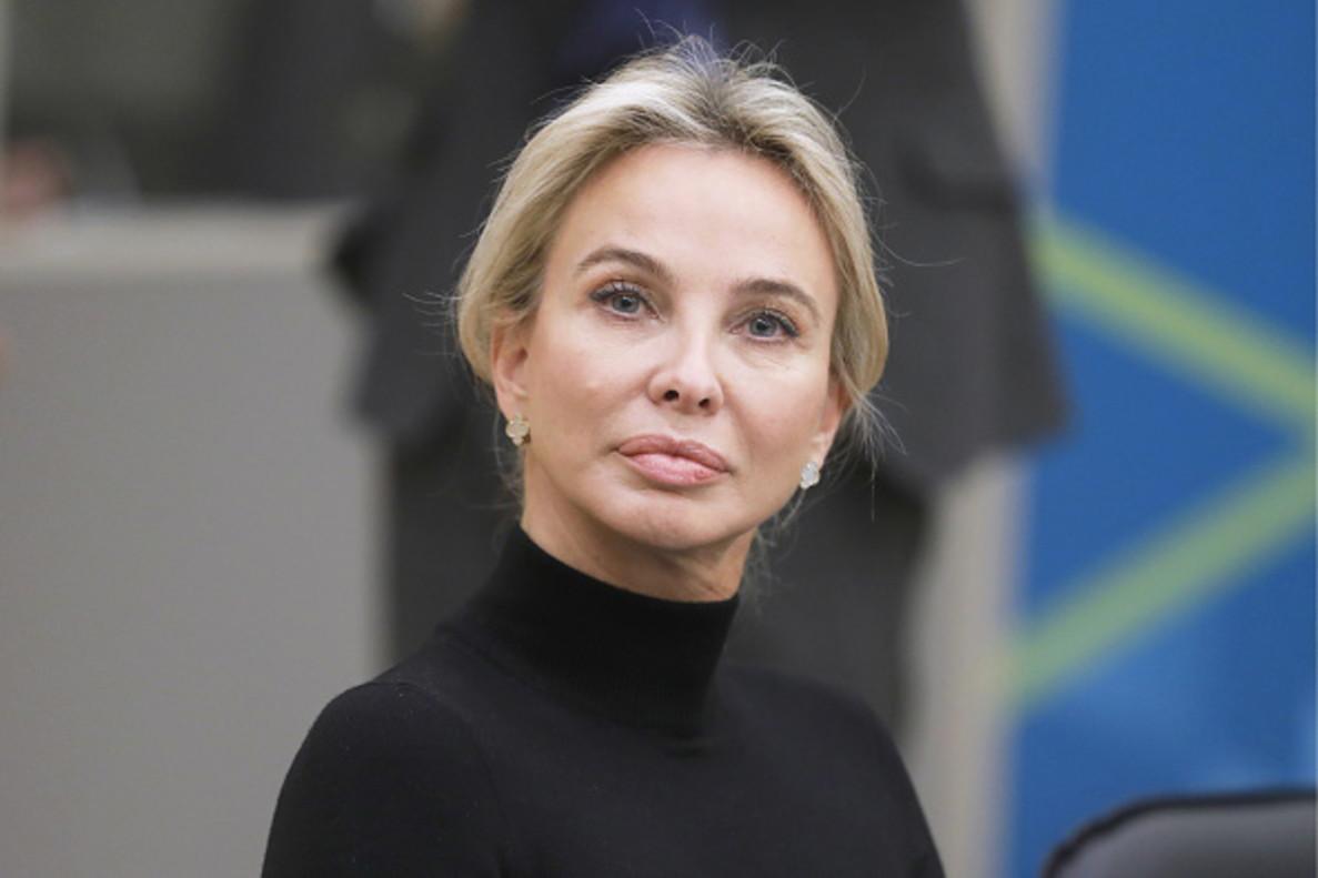 Esc&aacute;ndalo en ETB: Corinna lanza unas grav&iacute;simas acusaciones contra el Rey Felipe y Casa Real