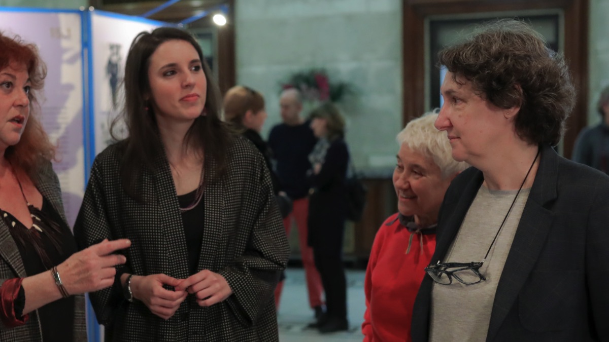 Irene Montero crea una 'polic&iacute;a social' que amenaza por carta a empresas que no se sometan a la 'igualdad comunista'