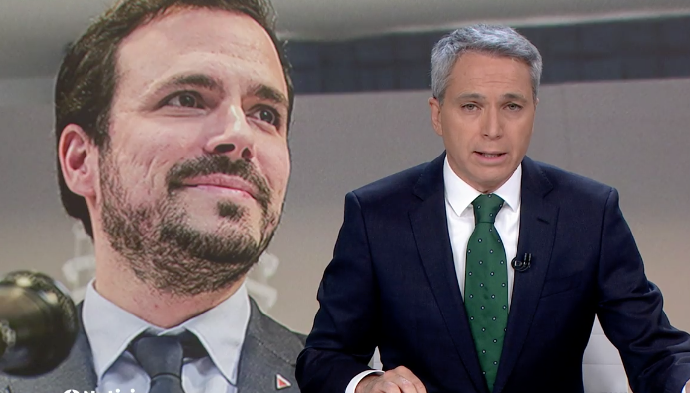 Vicente Vall&eacute;s le mete el dedo en el ojo a Alberto Garz&oacute;n: "Sus palabras podr&iacute;an ser un mensaje a sus propios socios"