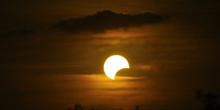 Galicia, puerta de acceso al eclipse solar total de 2026: la 'calidade' se una a la astronom&iacute;a