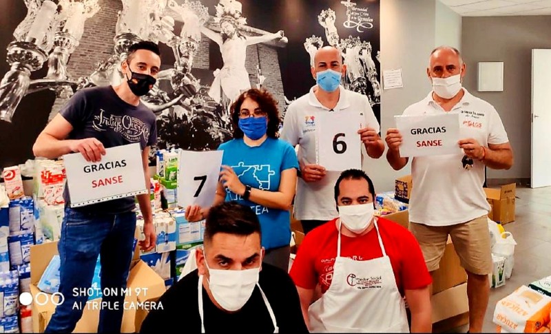 La "furgo" de San Sebasti&aacute;n de los Reyes: Solidaridad en los tiempos del Coronavirus